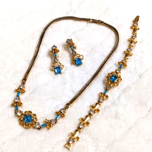 Vintage 1950's Clear & Aqua Rhinestone Choker, Bracelet and Clip Earrings - Picture 1 of 17